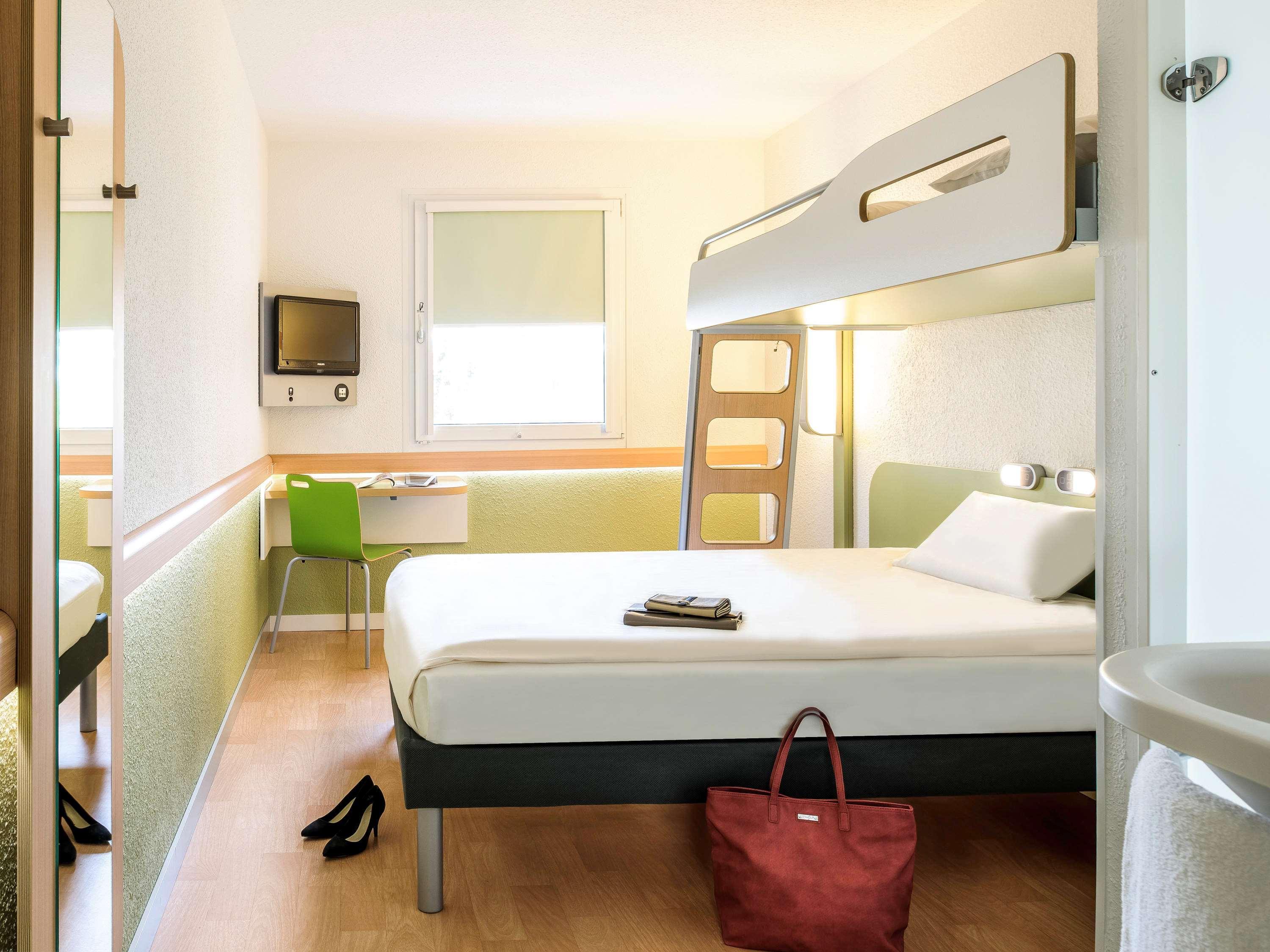 ไอบิส บัดเจ็ต มาดริด กาเย 30 Hotel ภายนอก รูปภาพ